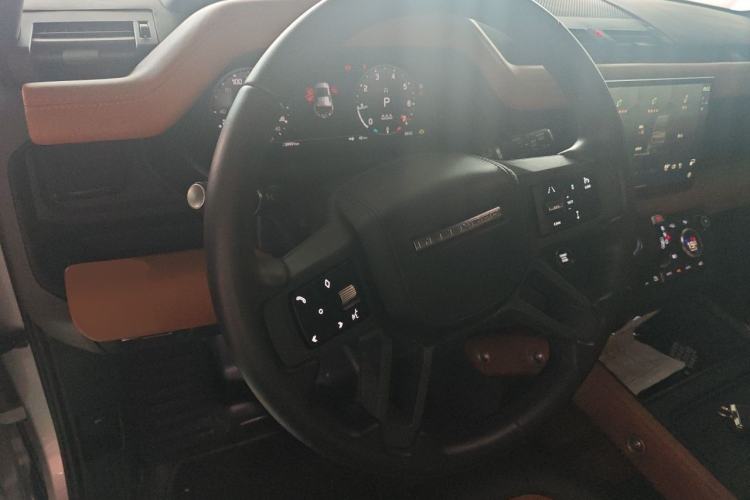 Used Land Rover Defender 2023 110 3.0T P400 X Steering Wheel
