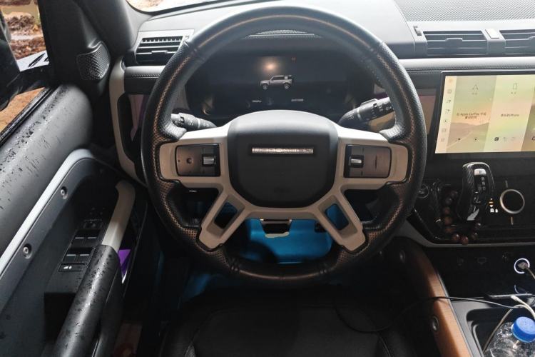 Used Land Rover Defender 2023 110 3.0T P400 X-DYNAMIC HSE Steering Wheel