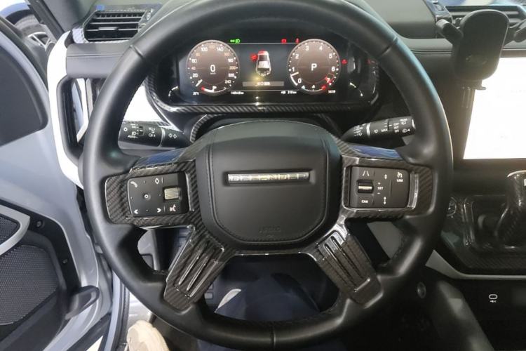 Used Land Rover Defender 2023 110 3.0T P400 Dark Edition Steering Wheel