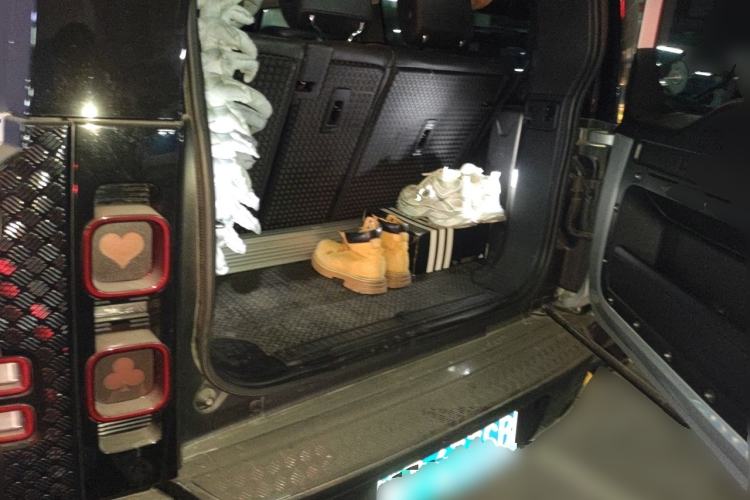Used Land Rover Defender 2023 Facelift 90 3.0T P400 XS Trunk