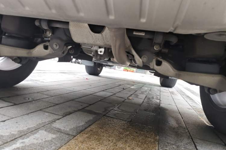 Used Land Rover Defender 2023 Facelift 90 2.0T P300 X-DYNAMIC HSE Chassis Rear
