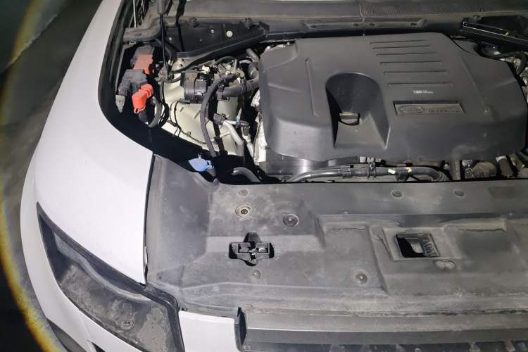 Used Land Rover Defender 2023 110 3.0T P400 X-DYNAMIC HSE Engine Bay Right