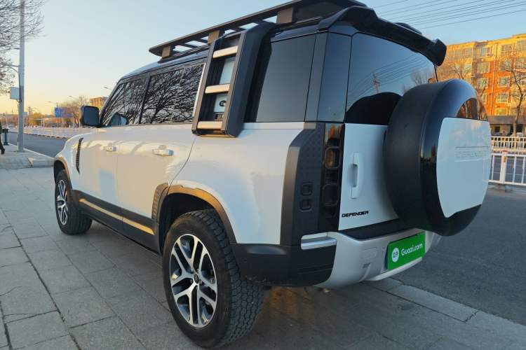 Used Land Rover Defender 2023 Facelift 110 3.0T P400 Dark Edition Exterior 5