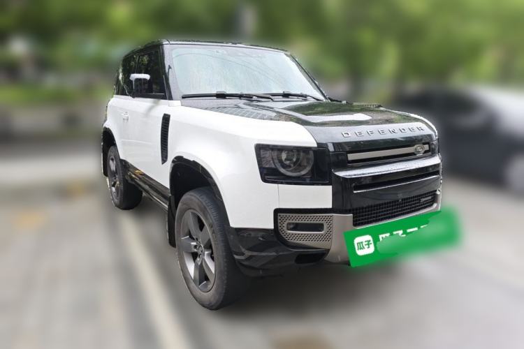 Used Land Rover Defender 2023 Facelift 90 2.0T P300 X-DYNAMIC HSE Front Right 45 Deg