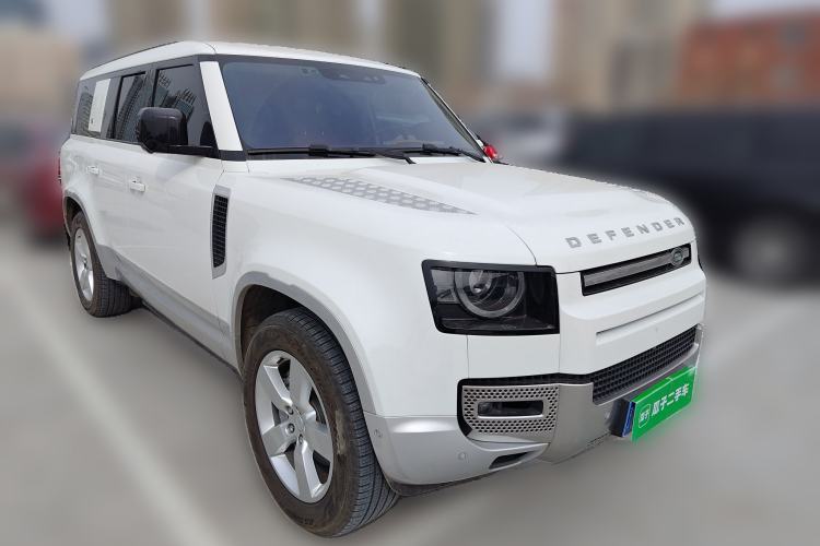Used Land Rover Defender 2023 130 3.0T P400 HSE Front Right 45 Deg