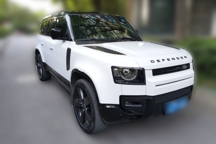 Used Land Rover Defender 2023 Facelift 110 3.0T P400 X-DYNAMIC HSE Front Right 45 Deg