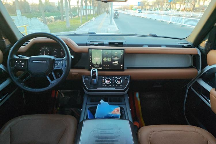 Used Land Rover Defender 2023 Facelift 110 3.0T P400 Dark Edition Interior 2