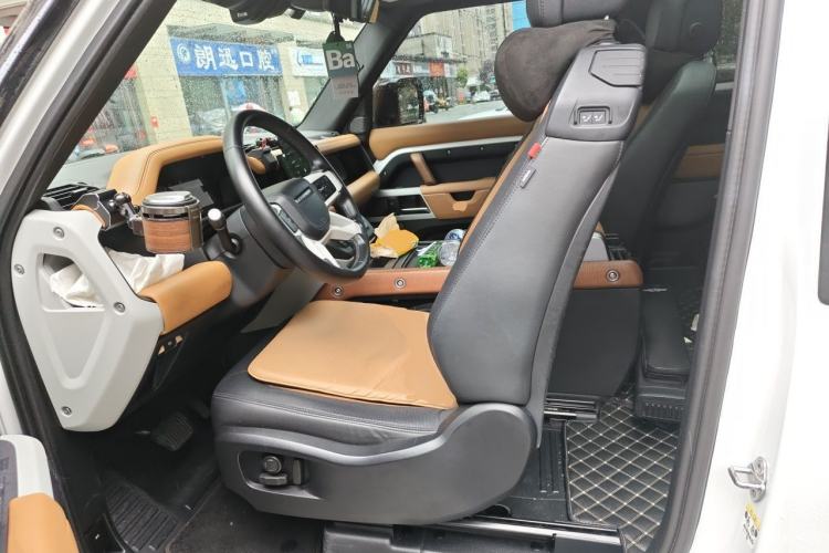 Used Land Rover Defender 2023 Facelift 90 2.0T P300 X-DYNAMIC HSE Left Front Seat