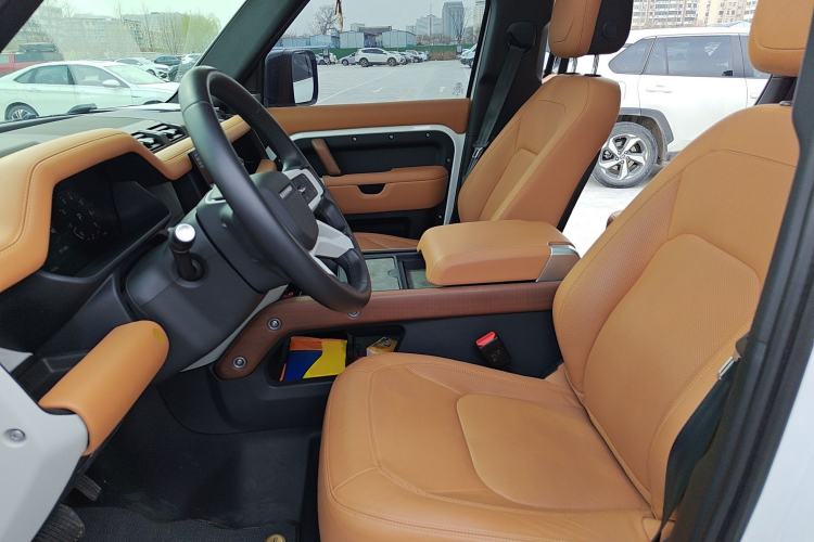 Used Land Rover Defender 2023 130 3.0T P400 HSE Left Front Seat