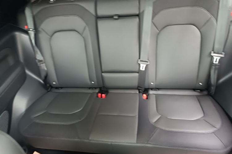 Used Land Rover Defender 2023 Facelift 90 2.0T P300 X-DYNAMIC HSE Left Rear Seat