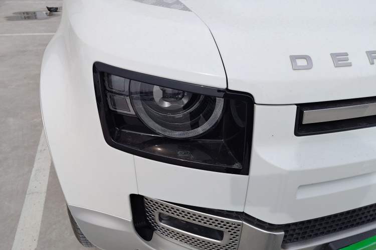 Used Land Rover Defender 2023 130 3.0T P400 HSE Right Front Headlight