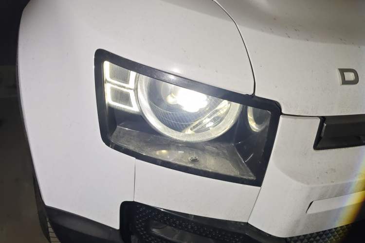 Used Land Rover Defender 2023 110 3.0T P400 X-DYNAMIC HSE Right Front Headlight