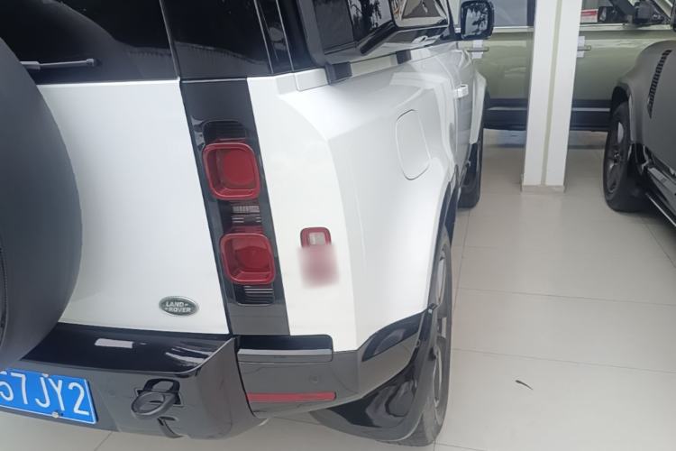 Used Land Rover Defender 2023 Facelift 90 2.0T P300 X-DYNAMIC HSE Right Rear Taillight