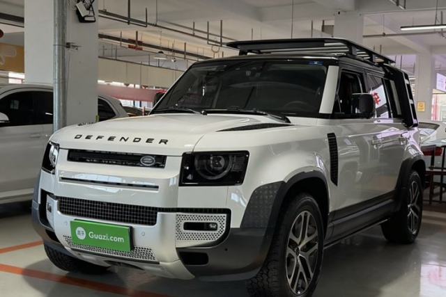 Land Rover Defender 2023 Facelift 110 3.0T P400 Dark Edition d’occasion