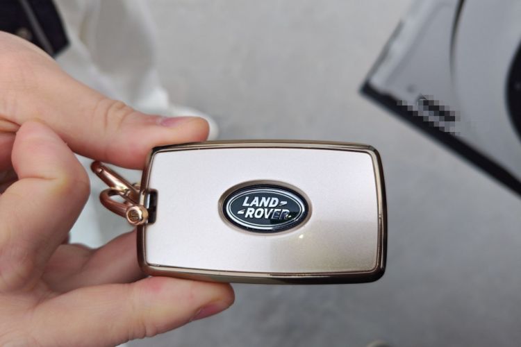 Used Land Rover Defender 2023 130 3.0T P400 HSE Vehicle Key