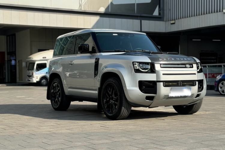 Used Land Rover Defender 2023 Facelift 90 3.0T P400 XS Exterior 8