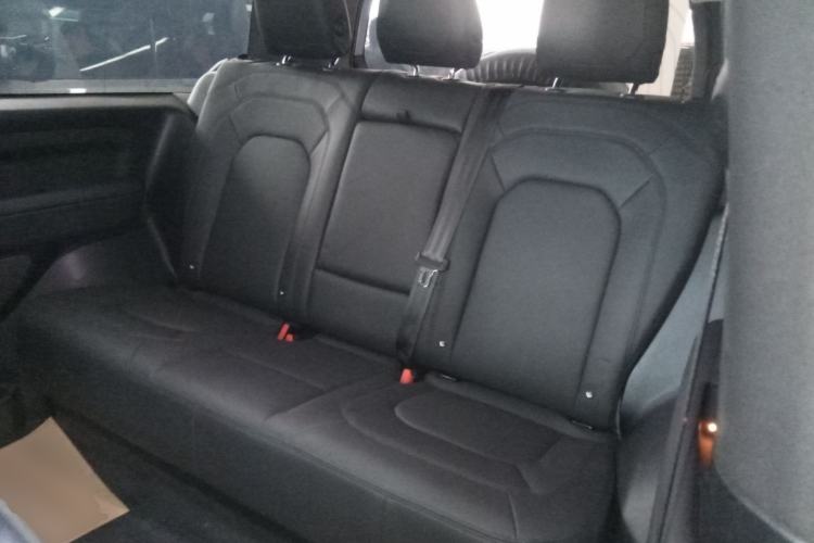 Used Land Rover Defender 2023 Facelift 90 3.0T P400 XS Interior 4