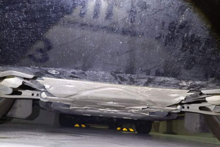 Used Land Rover Defender 2024 110 3.0T P400 X-DYNAMIC HSE Chassis Front