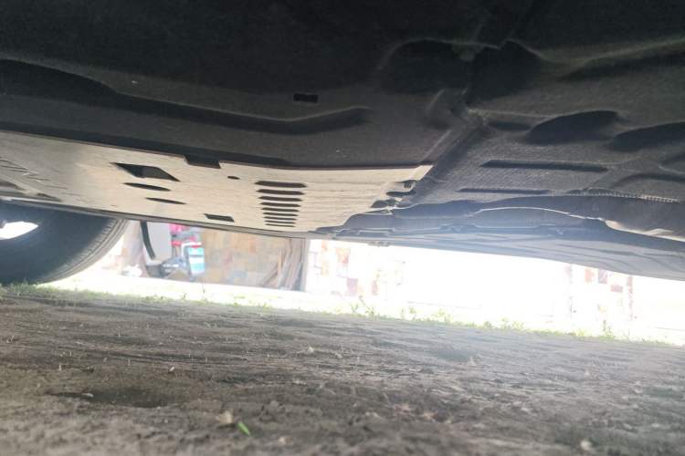Used Land Rover Defender 2024 110 3.0T P400 XS Chassis Front Left