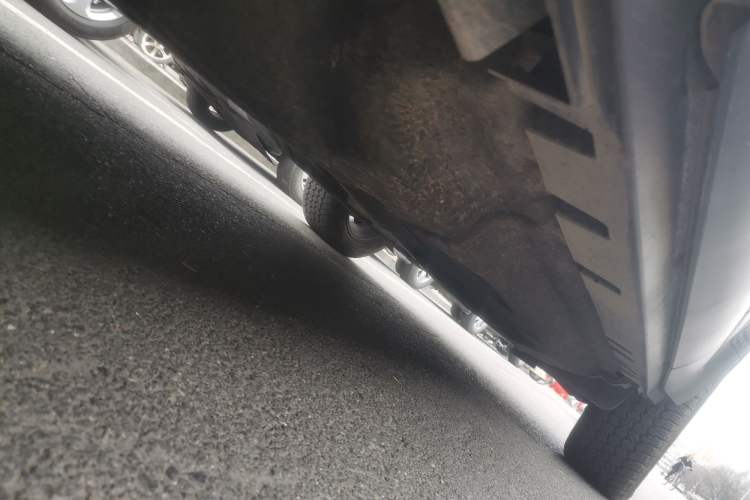 Used Land Rover Defender 2024 110 3.0T P400 Dark Edition Chassis Front Left