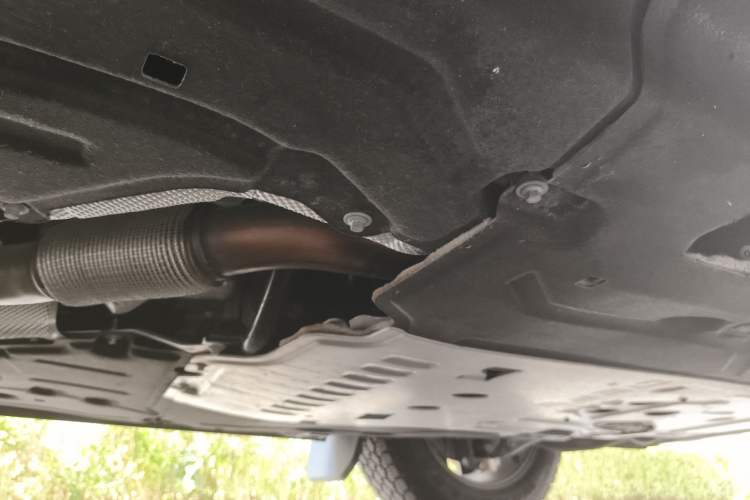 Used Land Rover Defender 2024 110 3.0T P400 Dark Edition Chassis Front Right