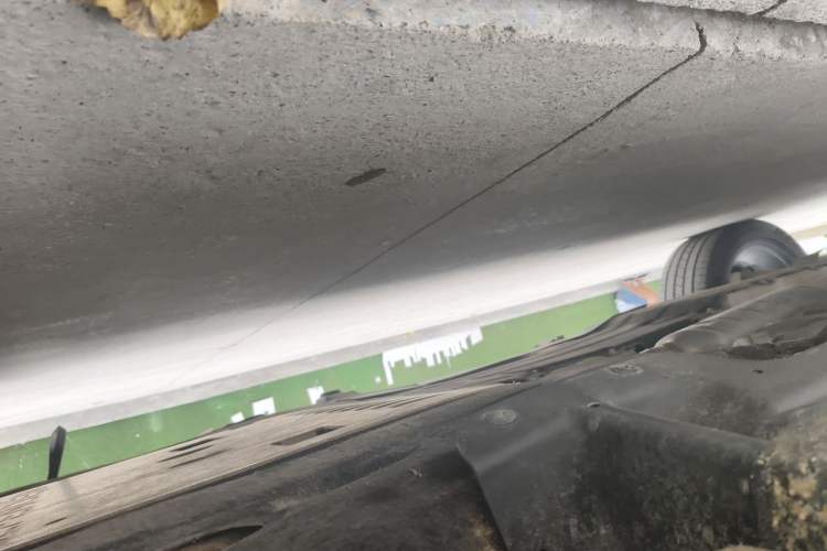 Used Land Rover Defender  Chassis Front Right