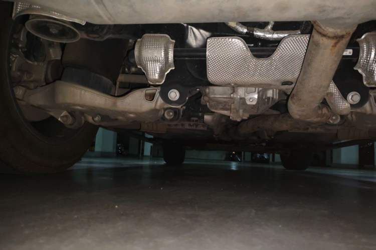 Used Land Rover Defender 2024 110 3.0T P400 X-DYNAMIC HSE Chassis Rear