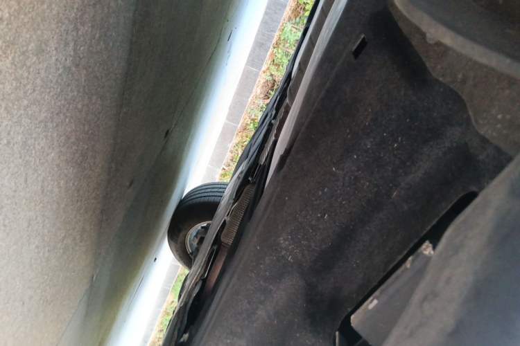Used Land Rover Defender 2024 90 2.0T P300 S Chassis Rear Right