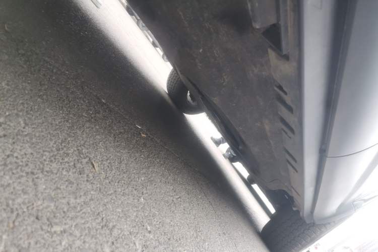 Used Land Rover Defender 2024 110 3.0T P400 Dark Edition Chassis Rear Right