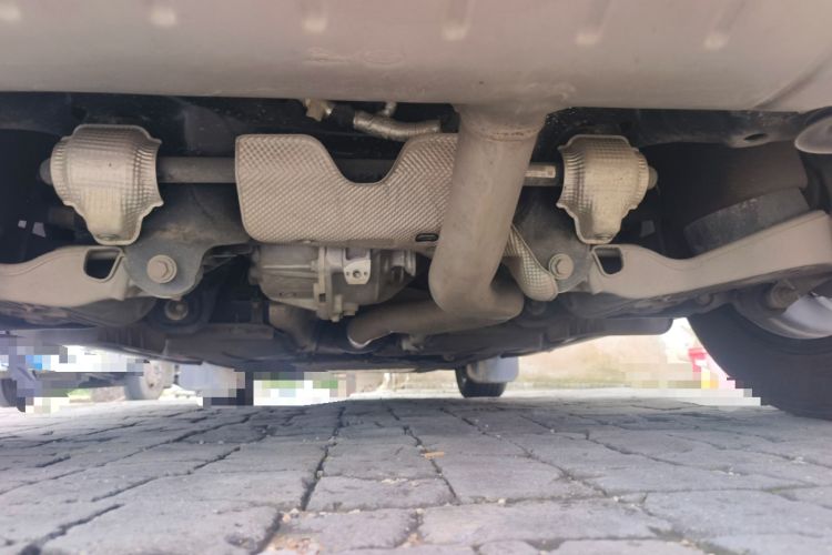 Used Land Rover Defender 2024 110 3.0T P400 X-DYNAMIC HSE Chassis Rear