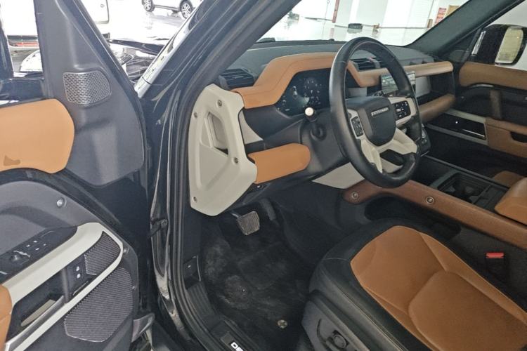 Used Land Rover Defender 2024 110 3.0T P400 X-DYNAMIC HSE Driver Seat