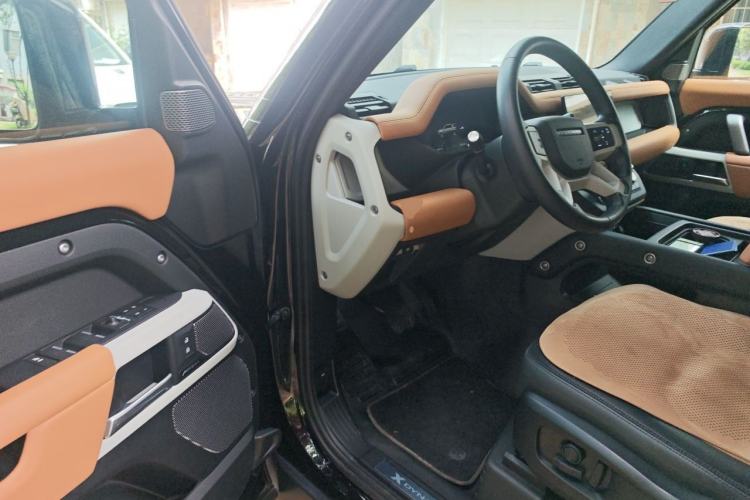 Used Land Rover Defender 2024 110 3.0T P400 XS Driver Seat