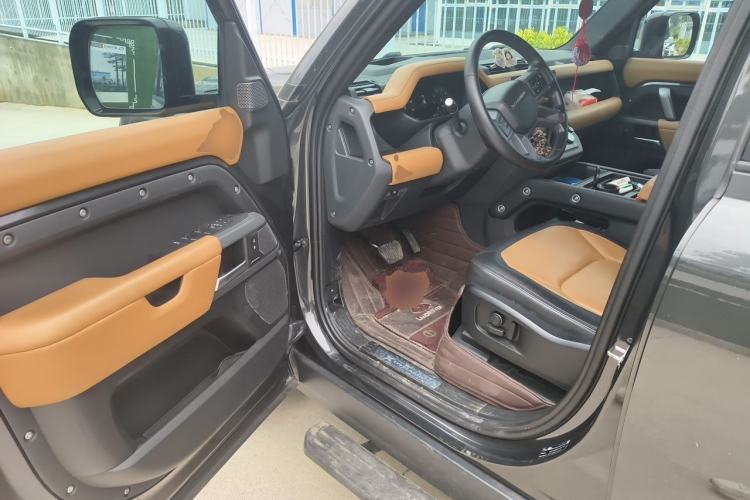 Used Land Rover Defender  Driver Seat