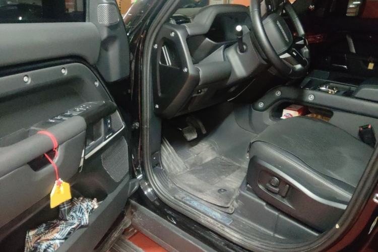 Used Land Rover Defender 2024 110 3.0T P400 X-DYNAMIC HSE Driver Seat