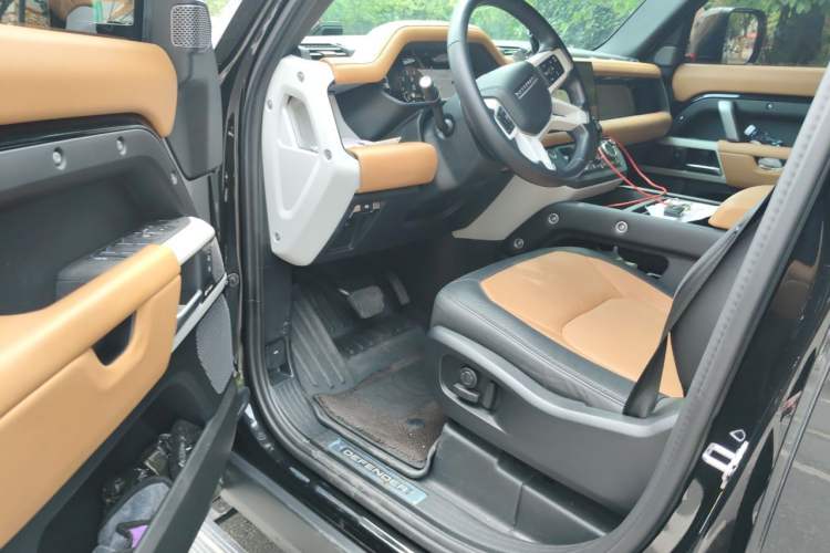 Used Land Rover Defender 2024 110 3.0T P400 X-DYNAMIC HSE Driver Seat