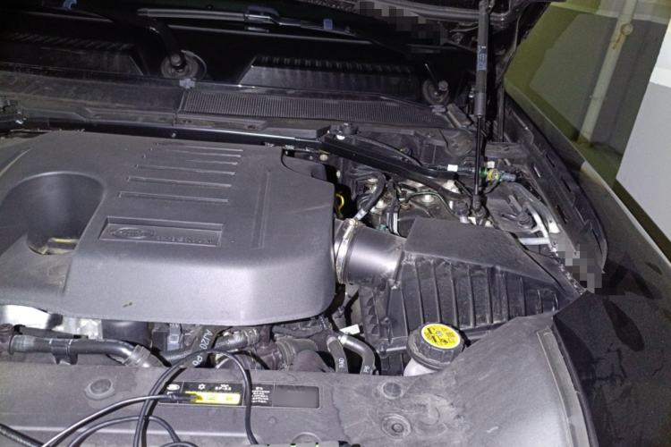 Used Land Rover Defender 2024 110 3.0T P400 X-DYNAMIC HSE Engine Bay Left