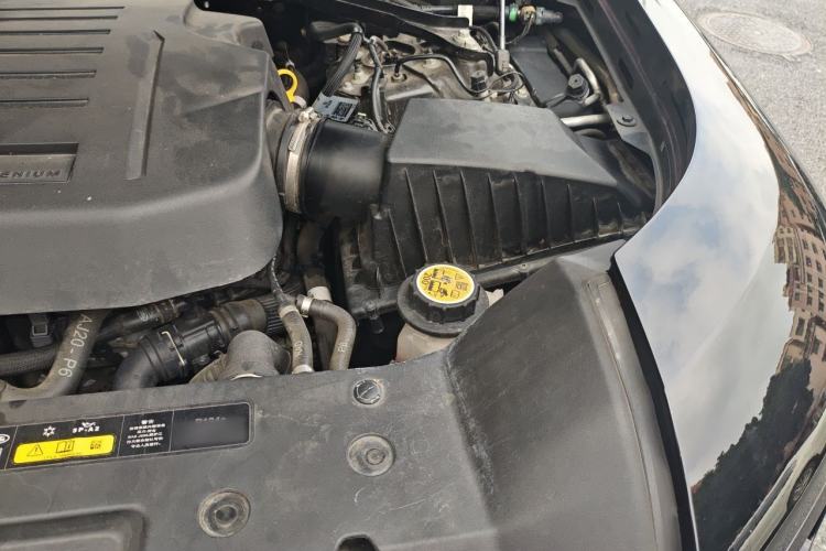 Used Land Rover Defender 2024 110 3.0T P400 Dark Edition Engine Bay Left