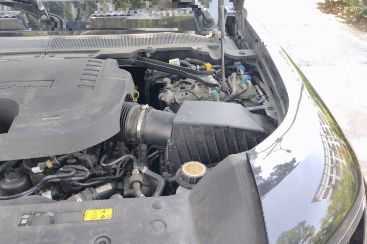Used Land Rover Defender 2024 90 3.0T P400 HSE Engine Bay Left