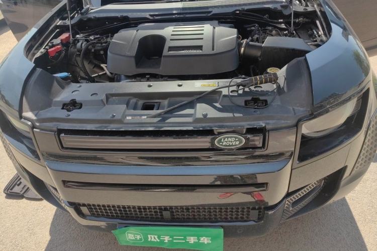 Used Land Rover Defender 2024 110 3.0T P400 Dark Edition Engine Bay