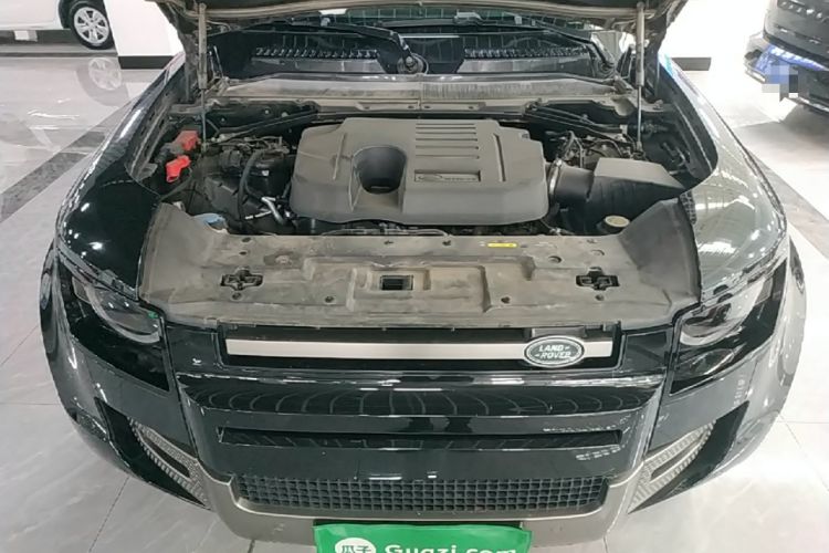 Used Land Rover Defender 2024 110 3.0T P400 X-DYNAMIC HSE Engine Bay