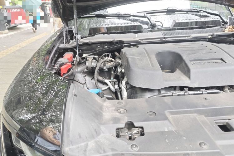 Used Land Rover Defender 2024 110 3.0T P400 X-DYNAMIC HSE Engine Bay Right