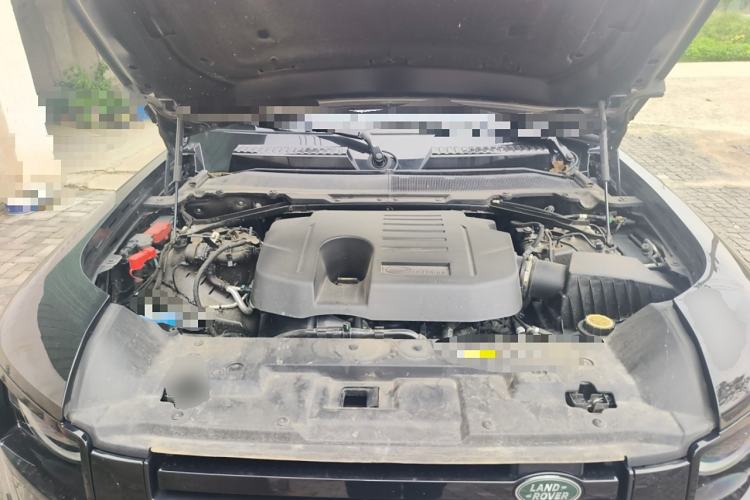 Used Land Rover Defender 2024 110 3.0T P400 X-DYNAMIC HSE Engine Bay