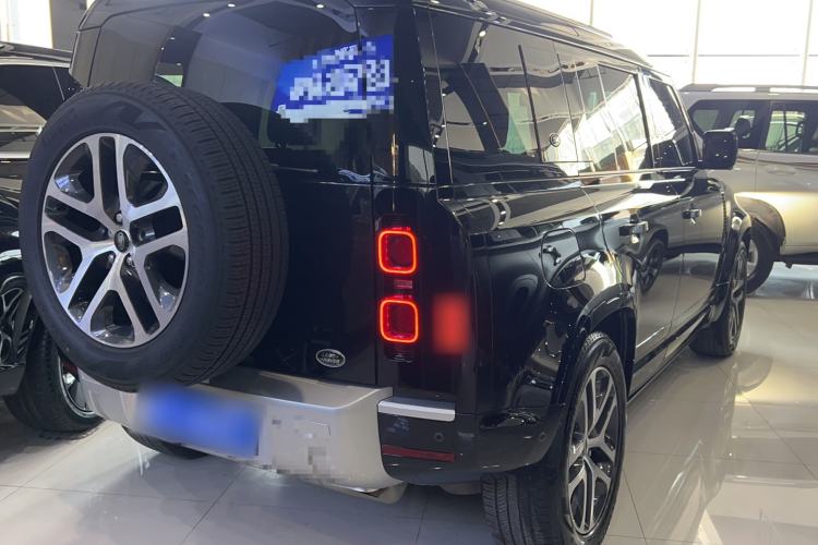 Used Land Rover Defender 2024 110 3.0T P400 XS Exterior 4