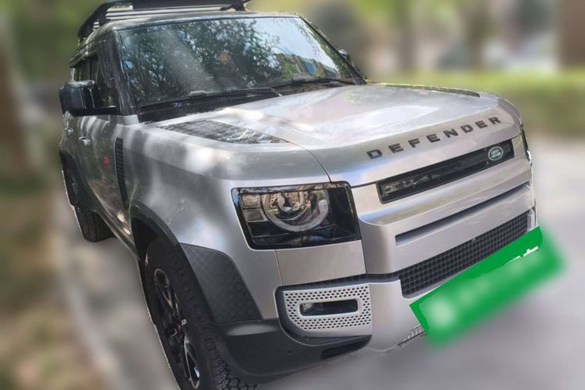 Used Land Rover Defender 2024 110 3.0T P400 Dark Edition Front Right 45 Deg