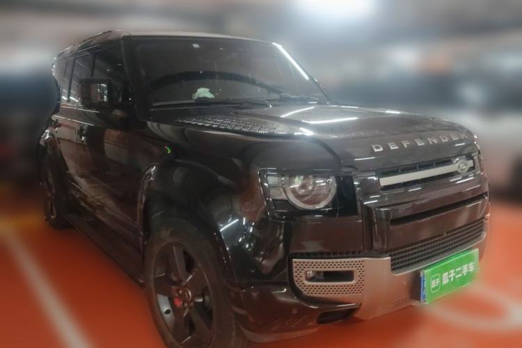 Used Land Rover Defender 2024 110 3.0T P400 X-DYNAMIC HSE Front Right 45 Deg