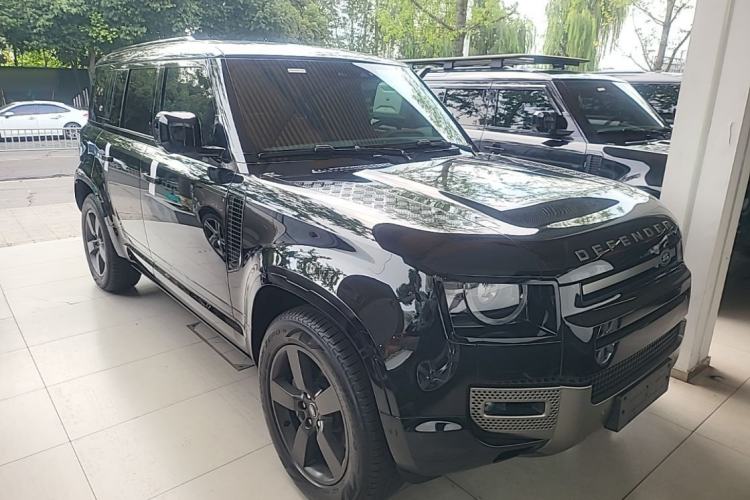 Used Land Rover Defender 2024 110 3.0T P400 X-DYNAMIC HSE Front Right 45 Deg