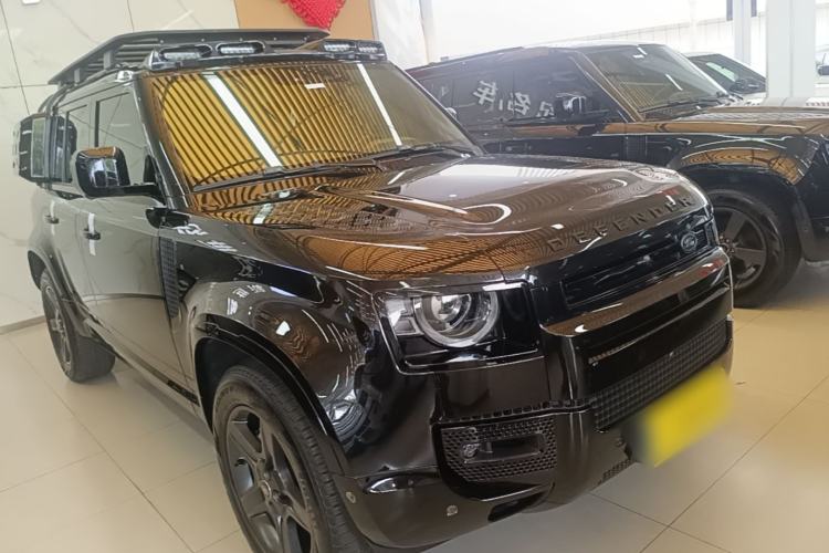 Used Land Rover Defender 2024 110 3.0T P400 X-DYNAMIC HSE Front Right 45 Deg