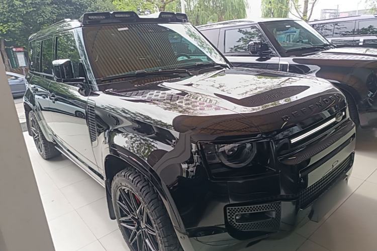 Used Land Rover Defender 2024 110 3.0T P400 X-DYNAMIC HSE Front Right 45 Deg