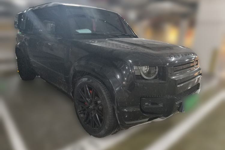 Used Land Rover Defender 2024 110 3.0T P400 Dark Edition Front Right 45 Deg