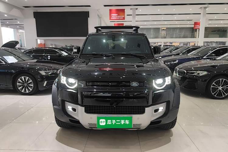 Used Land Rover Defender 2024 110 3.0T P400 Dark Edition Front